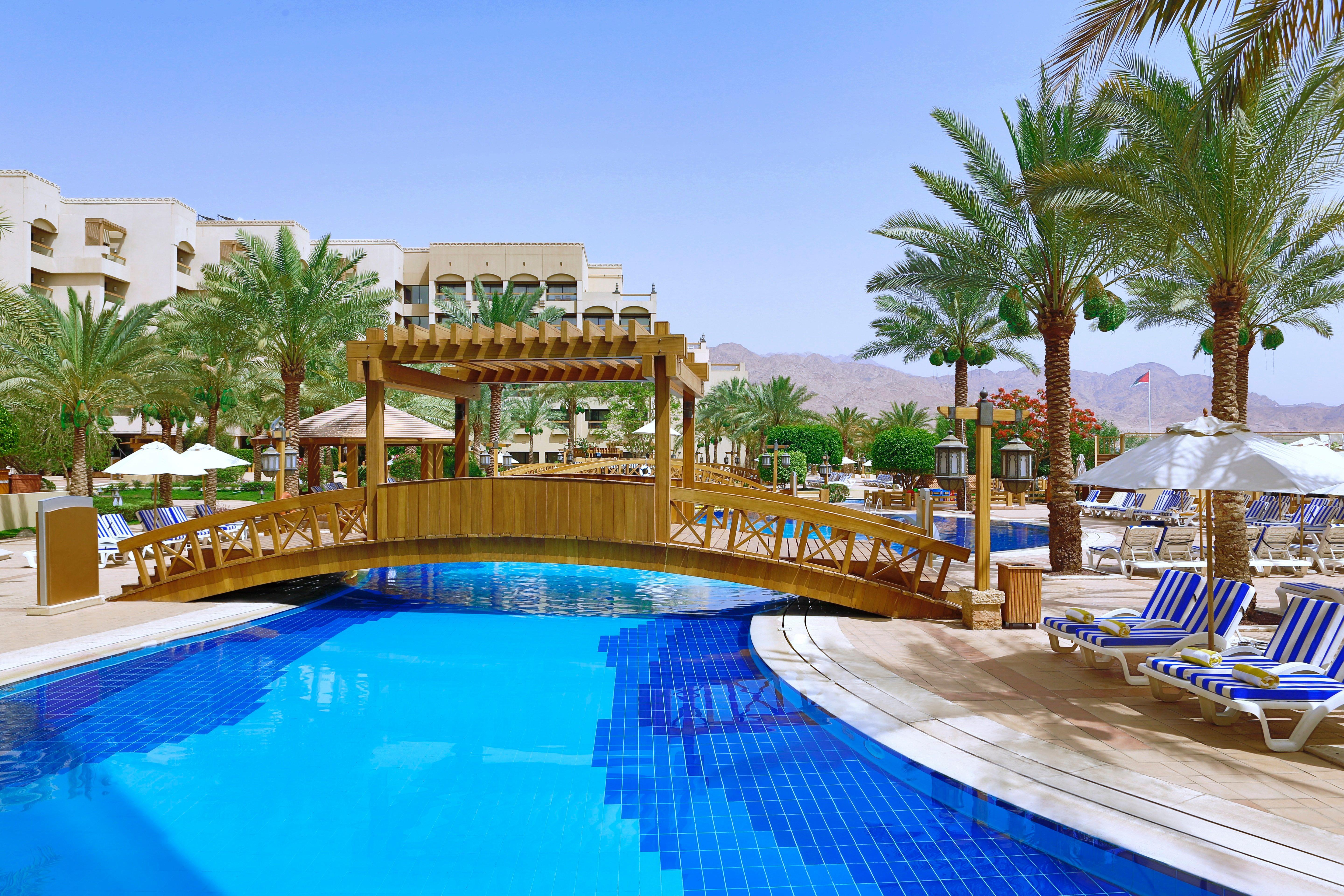Intercontinental Aqaba By Ihg Exterior foto The pool at the Hilton Sharm El Sheikh