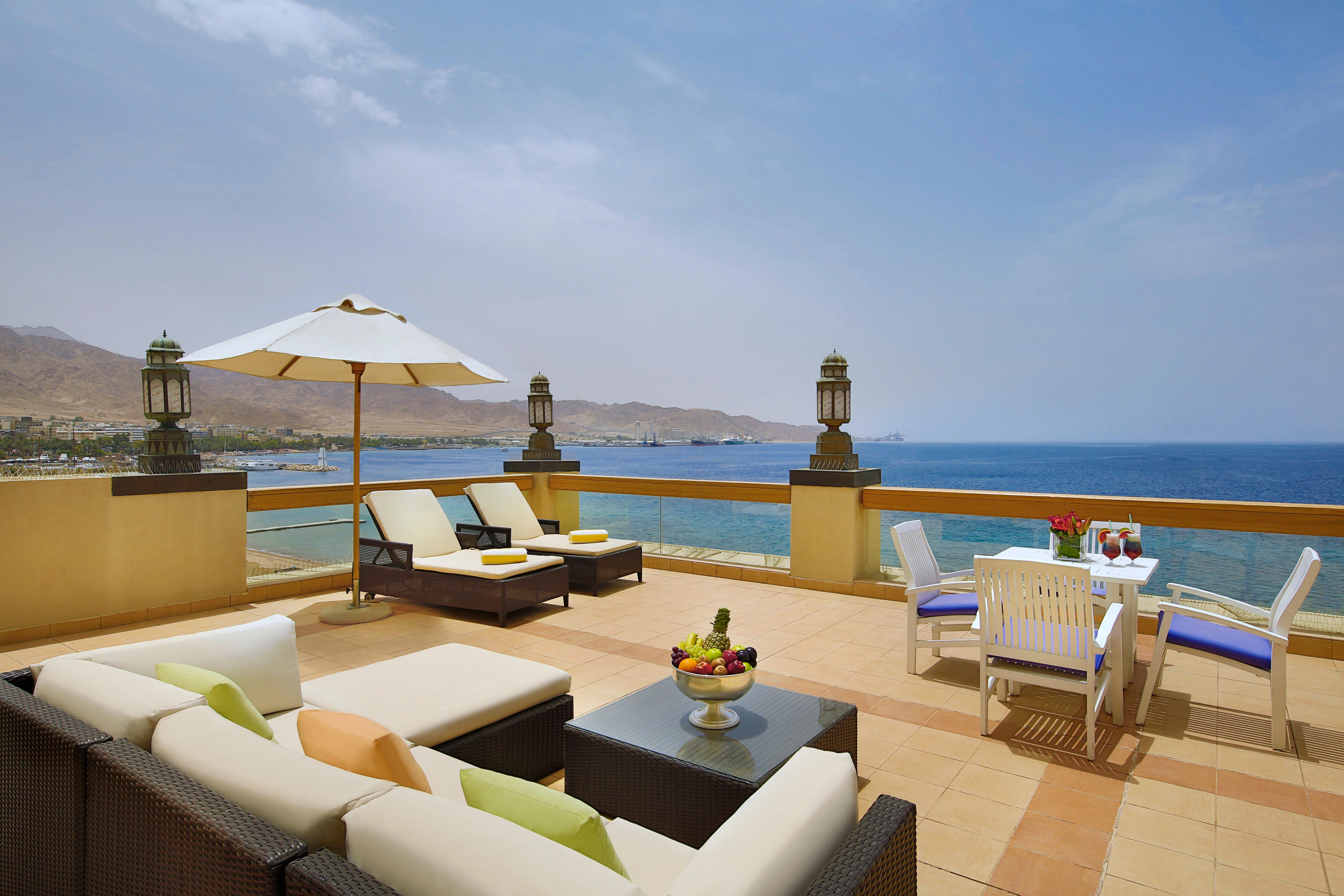 Intercontinental Aqaba By Ihg Exterior foto The view from the hotel