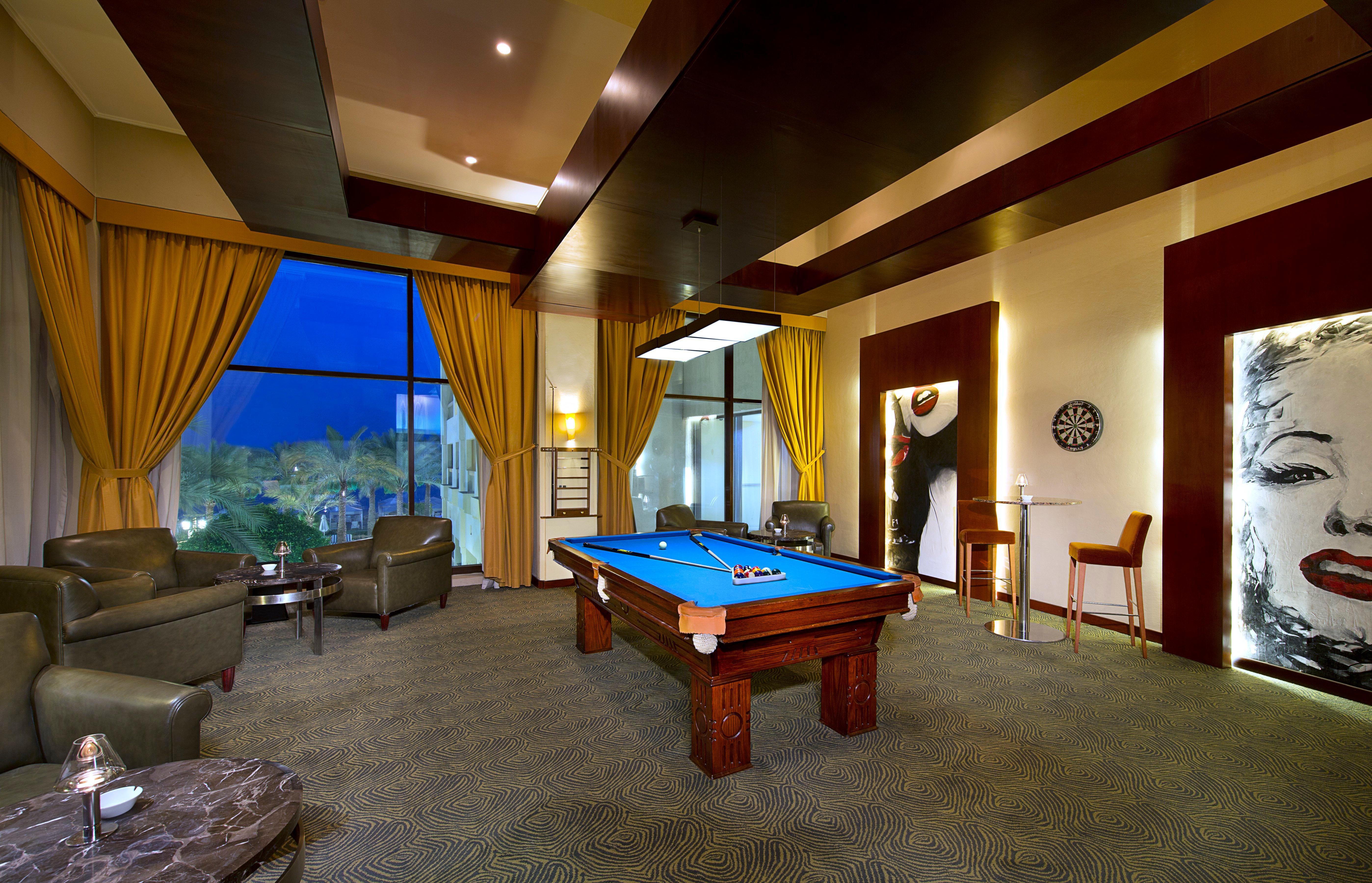 Intercontinental Aqaba By Ihg Exterior foto A pool table in a hotel