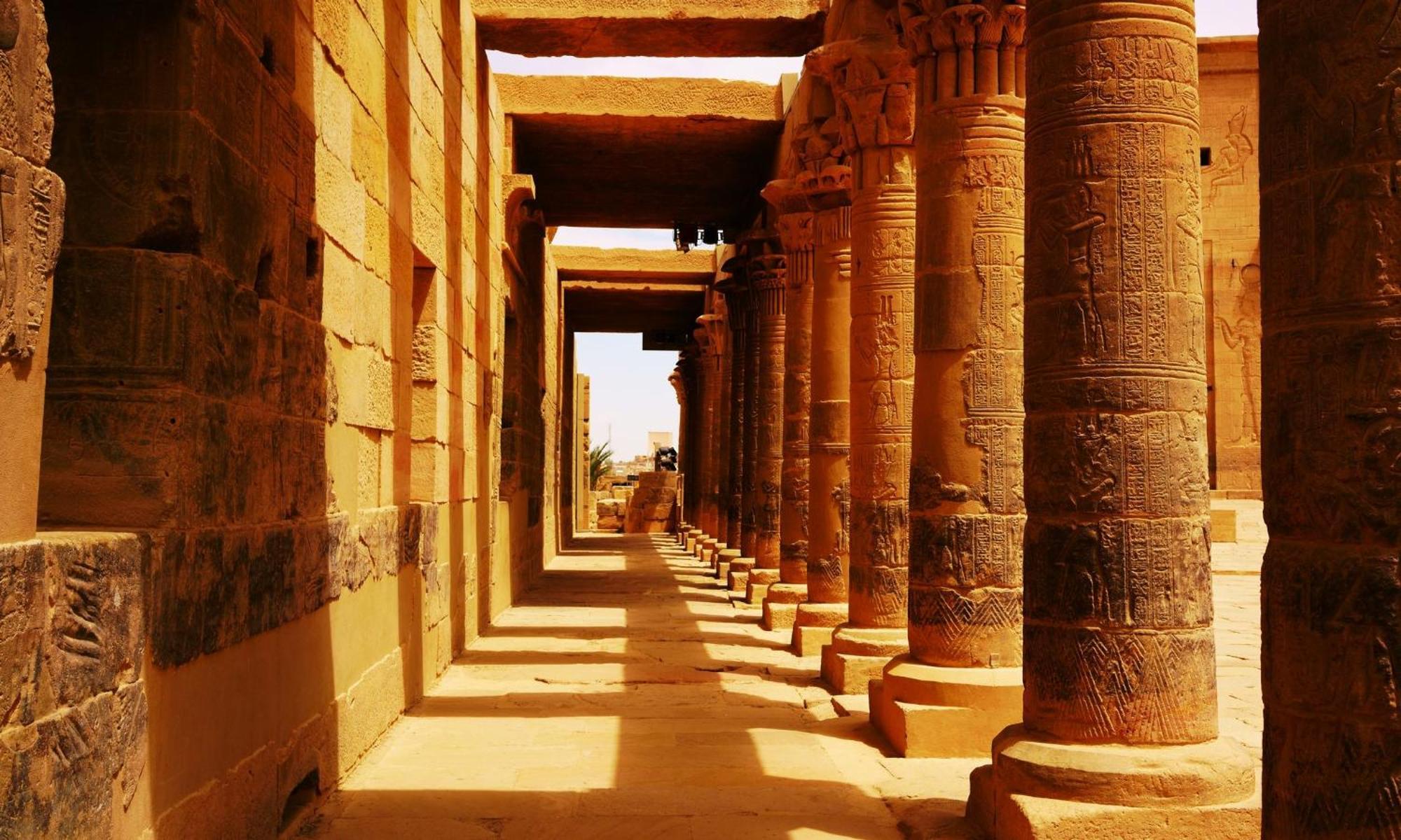 Intercontinental Aqaba By Ihg Exterior foto The colonnade of the temple of the Sun at Karnak